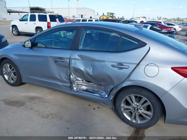Hyundai Elantra Value Edition 2017 5NPD84LF8HH156111 Image 6