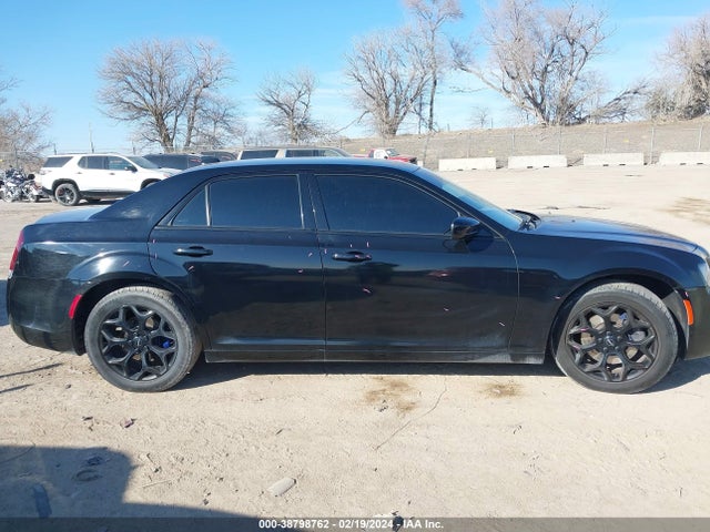 Chrysler 300 300s Awd 2018 2C3CCAGG0JH199002 Image 13