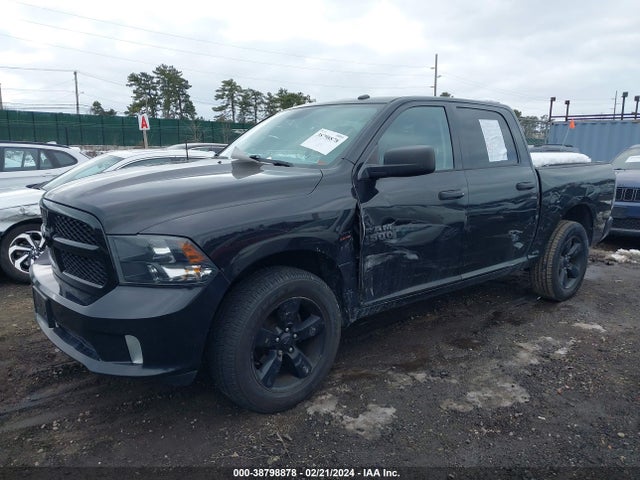 RAM 1500 Express 2015 3C6RR7KT7FG676115 Image 2