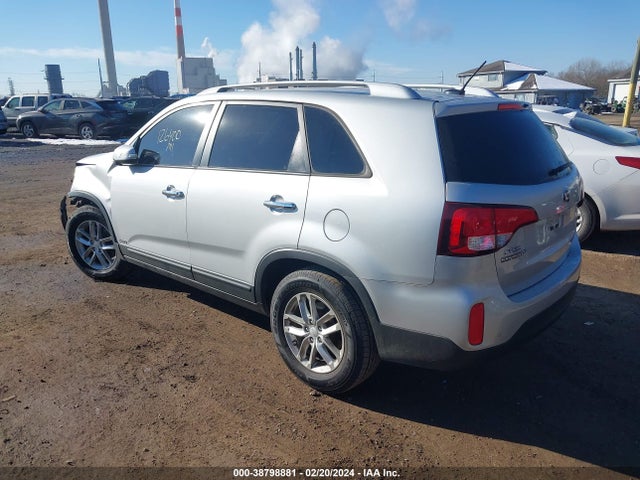 KIA SORENTO LX 2014 5XYKTCA67EG511453 Image 3