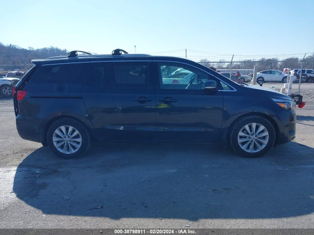 KIA SEDONA EX 2017 KNDMC5C14H6256323 Image 13