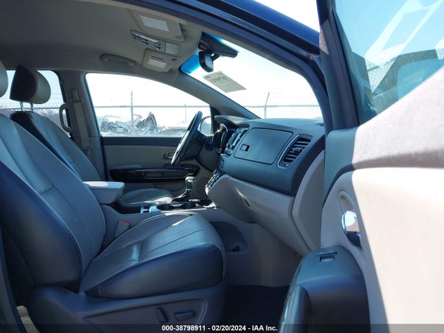 KIA SEDONA EX 2017 KNDMC5C14H6256323 Image 5