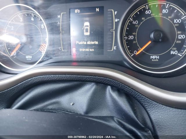 2015 JEEP CHEROKEE 1C4PJLCB3FW683893 Photo 6