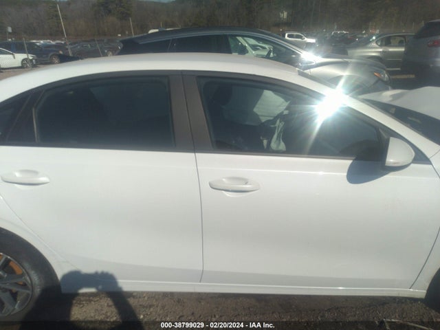 KIA Forte Lxs 2023 3KPF24AD5PE569411 Image 13