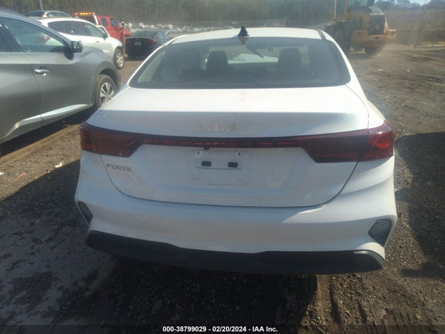 KIA Forte Lxs 2023 3KPF24AD5PE569411 Image 16