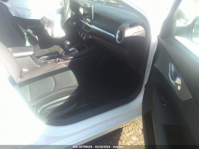 KIA Forte Lxs 2023 3KPF24AD5PE569411 Image 5
