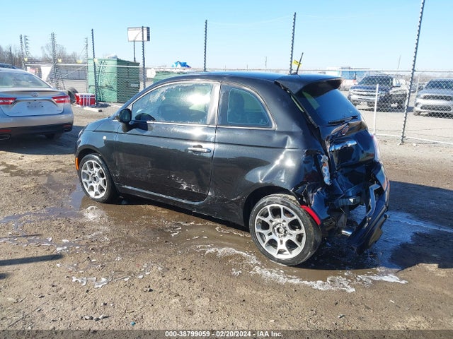2013 FIAT 500 3C3CFFAR2DT563270 Photo 2