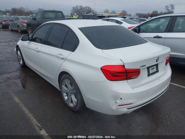 BMW 328i Xdrive 2016 WBA8E3G51GNT75610 Image 3