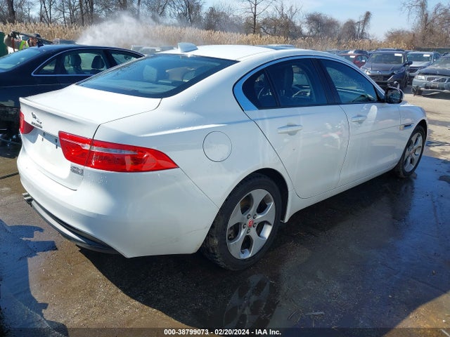 2017 JAGUAR XE SAJAS4BN7HCP12239 Photo 3