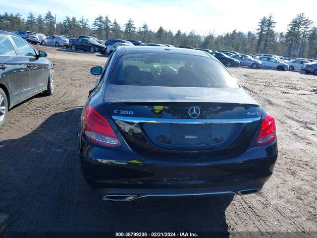 55SWF4KB2JU244233 Mercedes-Benz C 300 4matic