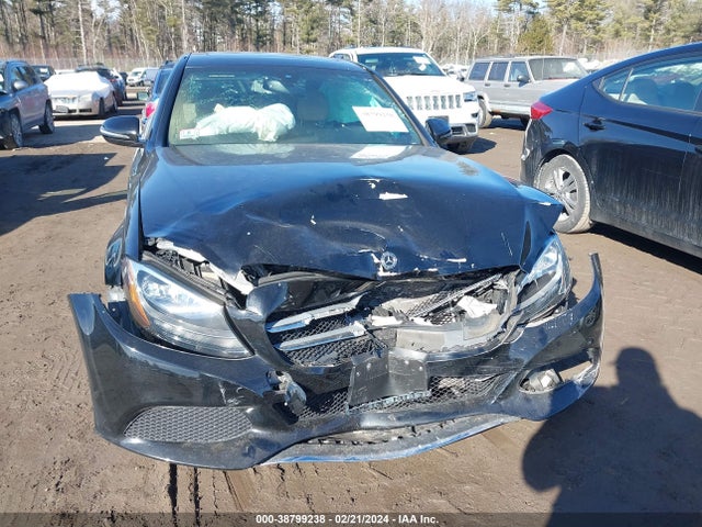 55SWF4KB2JU244233 Mercedes-Benz C 300 4matic