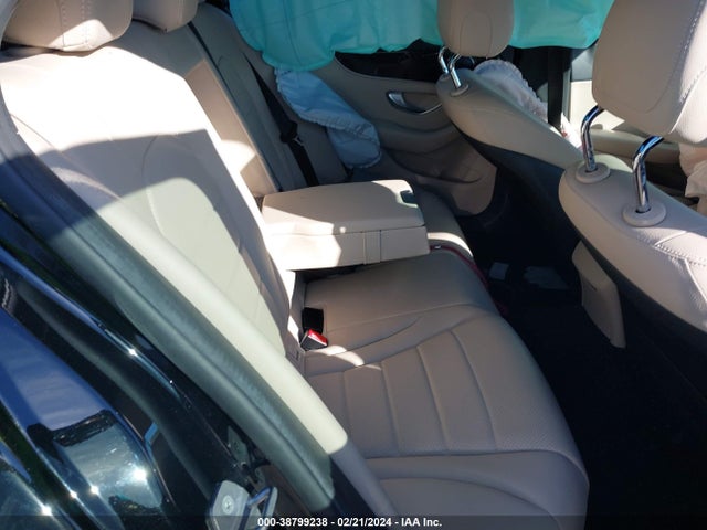 55SWF4KB2JU244233 Mercedes-Benz C 300 4matic