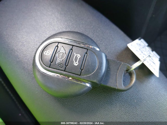 2019 MINI CONVERTIBLE WMWWG9C55K3E41142 Photo 10