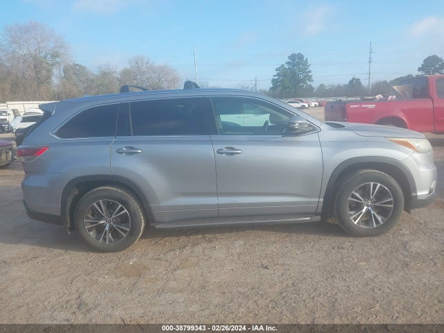 Toyota Highlander Xle V6 2016 5TDKKRFH7GS156175 Image 13