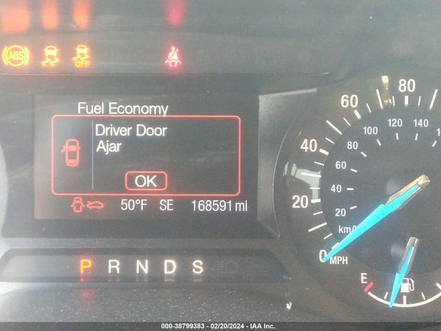 3FA6P0H7XFR123052 Ford FUSION SE