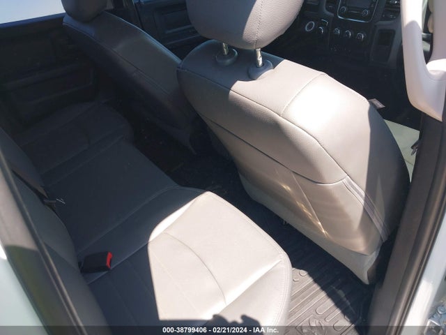 RAM 1500 Tradesman Quad Cab 4x2 6'4 Box 2018 1C6RR6FT8JS100779 Image 8