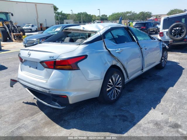 1N4BL4DV9RN327094 Nissan Altima Sv Fwd