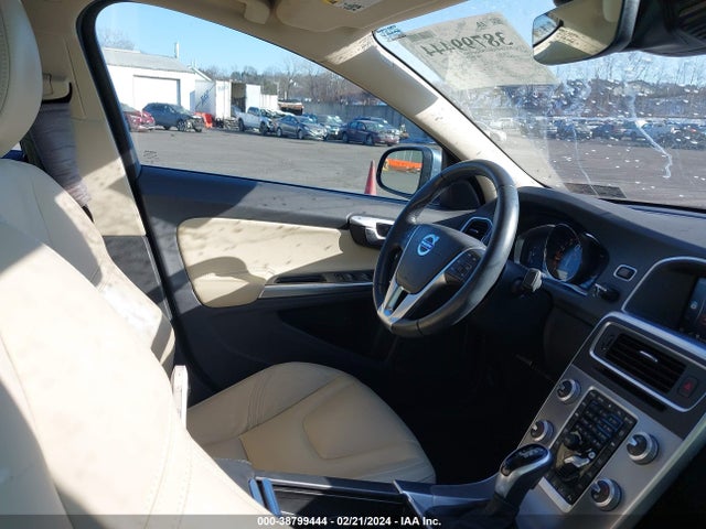 LYV402TM6HB154528 Volvo S60 Inscription T5 Platinum
