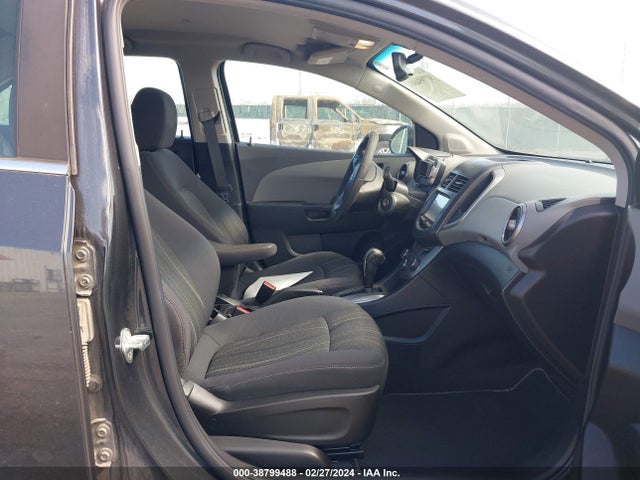 1G1JC5SH1G4185750 Chevrolet Sonic Lt Auto