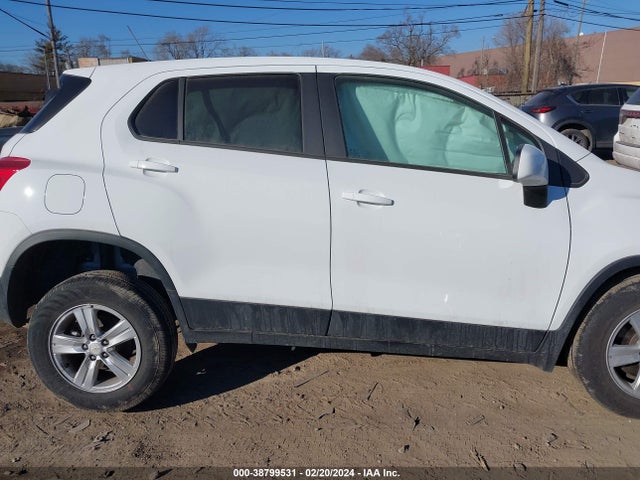 Chevrolet Trax Awd Ls 2022 KL7CJNSM0NB545163 Image 13