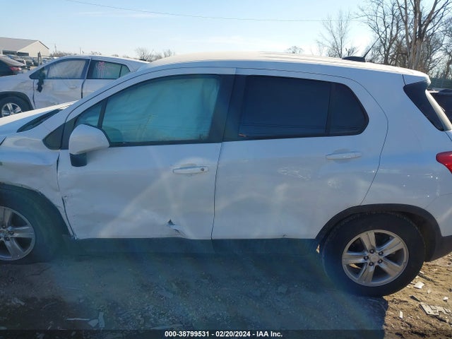 Chevrolet Trax Awd Ls 2022 KL7CJNSM0NB545163 Image 14