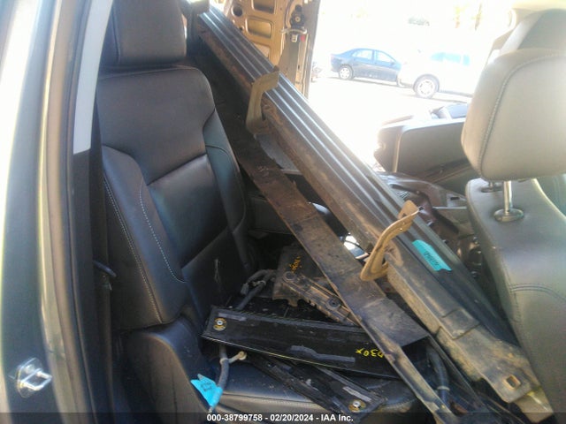 Chevrolet Suburban Lt 2019 1GNSKHKC1KR234291 Image 8