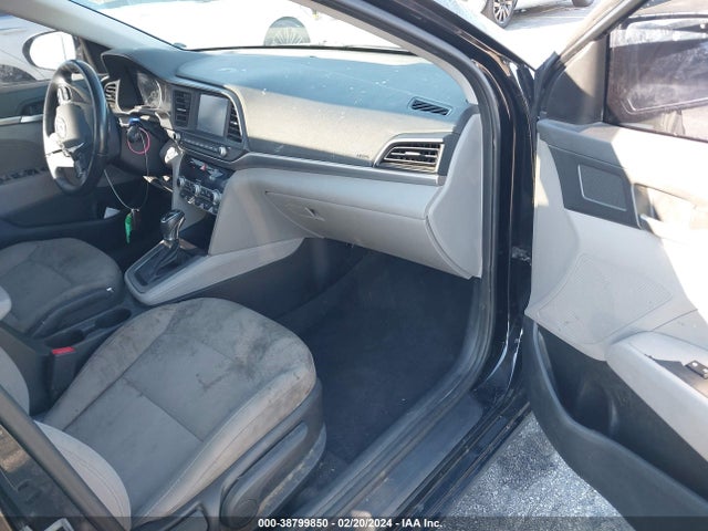 Hyundai Elantra Value Edition 2019 5NPD84LF5KH451075 Image 5