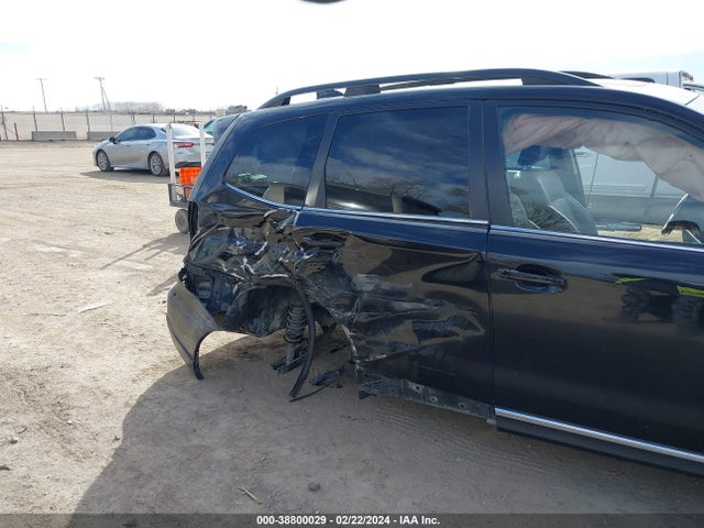 Subaru Forester 2.0xt Touring 2018 JF2SJGWC2JH419195 Image 6