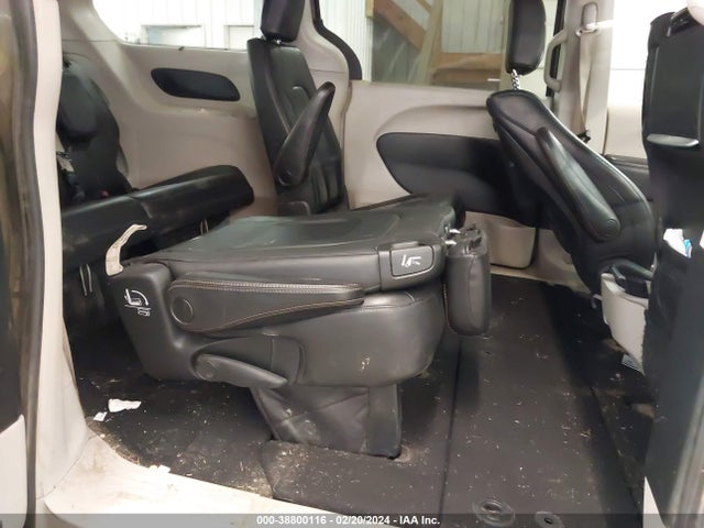 2C4RC1EG8JR257313 Chrysler Pacifica Touring L Plus