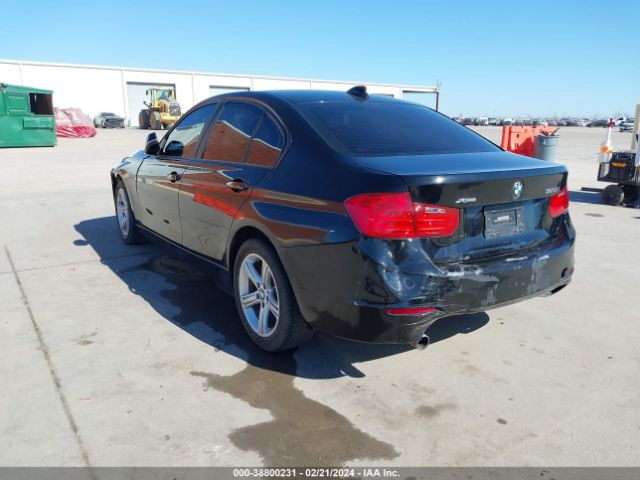 WBA3C3G59FNT51229 BMW 320i Xdrive