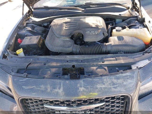 Chrysler 300 S 2019 2C3CCAGG2KH635236 Image 10