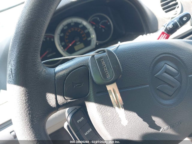 2005 SUZUKI RENO S VIN: KL5JD66Z25K104167
