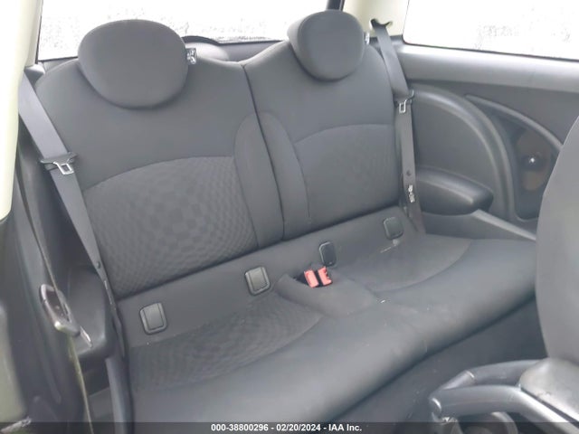2011 MINI COOPER S WMWSV3C59BTY12592 Photo 7