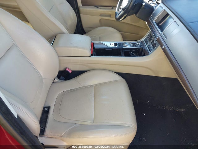 2013 JAGUAR XF SAJWA0ES3DPS86409 Photo 4