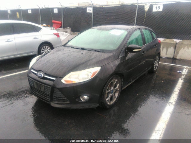 Ford FOCUS SE 2014 1FADP3K26EL444122 Image 2