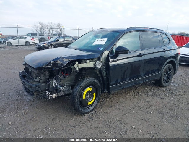3VV8B7AX4NM004429 Volkswagen Tiguan 2.0t Se R-line Black