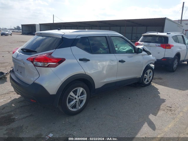 Nissan KICKS S 2019 3N1CP5CU6KL537968 Image 4