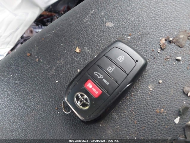 Toyota Corolla Cross Xle 2022 7MUDAABG5NV037117 Image 11