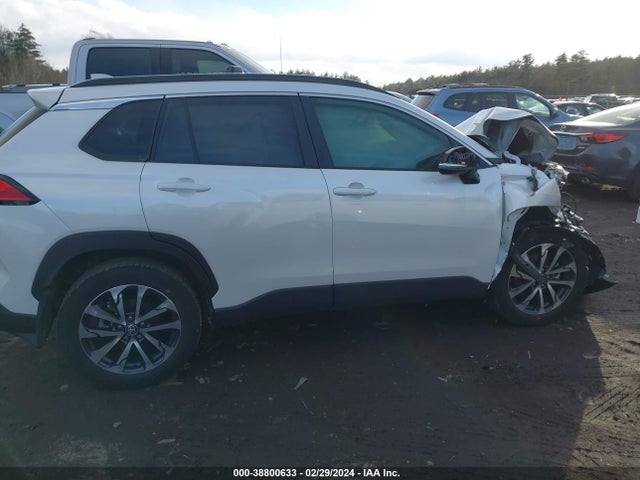 Toyota Corolla Cross Xle 2022 7MUDAABG5NV037117 Image 14