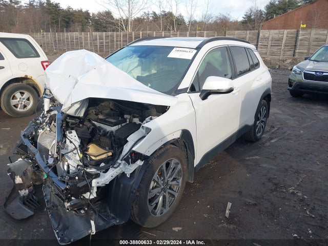 Toyota Corolla Cross Xle 2022 7MUDAABG5NV037117 Image 2