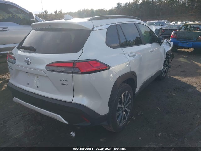 Toyota Corolla Cross Xle 2022 7MUDAABG5NV037117 Image 4