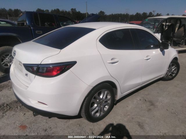 3MYDLBZV9GY124417 Scion IA