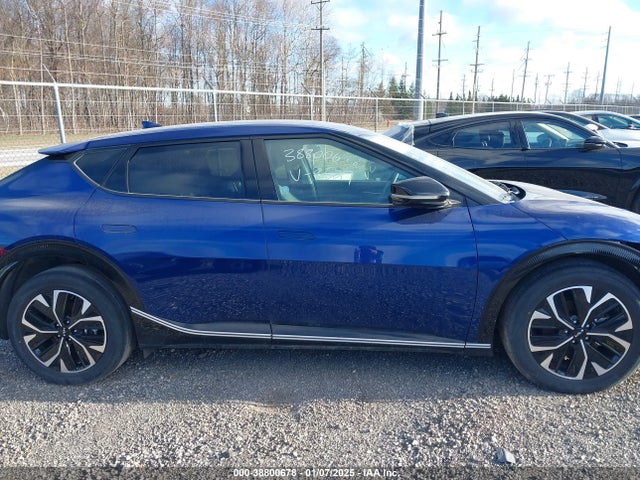 KIA Ev6 Wind 2023 KNDC34LA2P5128527 Image 13