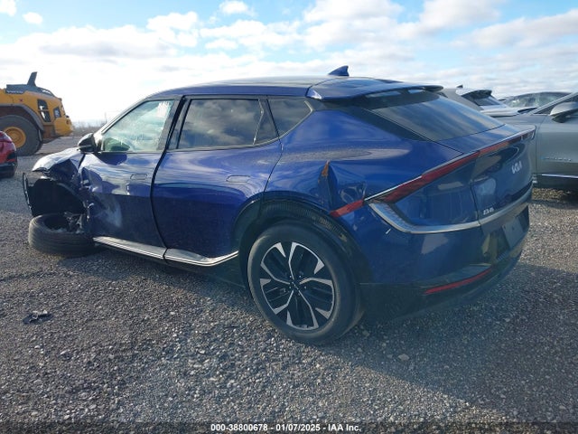 KIA Ev6 Wind 2023 KNDC34LA2P5128527 Image 3