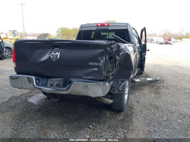 1C6RR7FT1JS190024 RAM 1500 Tradesman Quad Cab 4x4 6'4 Box