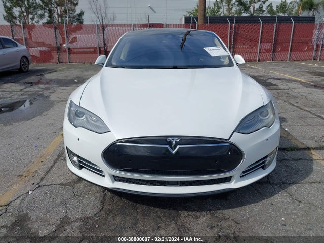 Tesla Model S 60/70/85 2015 5YJSA1S11FFP74804 Image 12