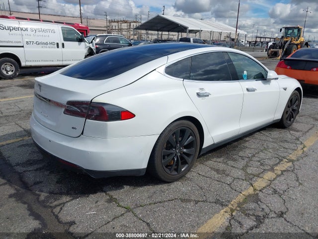 Tesla Model S 60/70/85 2015 5YJSA1S11FFP74804 Image 4