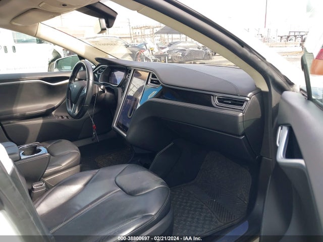 Tesla Model S 60/70/85 2015 5YJSA1S11FFP74804 Image 5