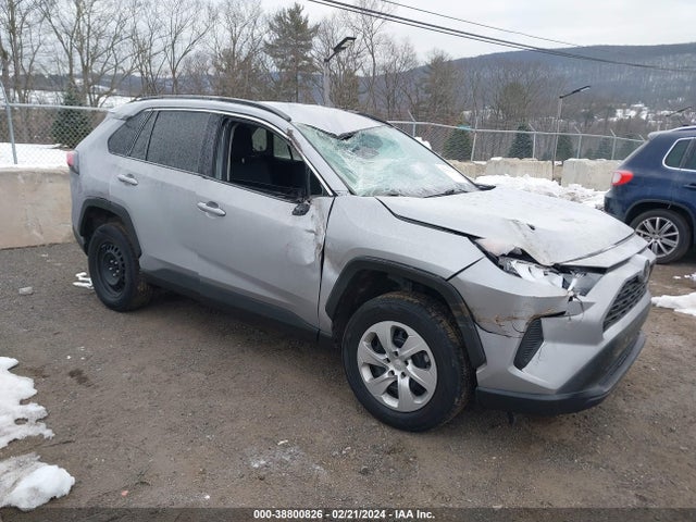 Toyota RAV4 LE 2020 2T3G1RFV2LW135614 Image 1