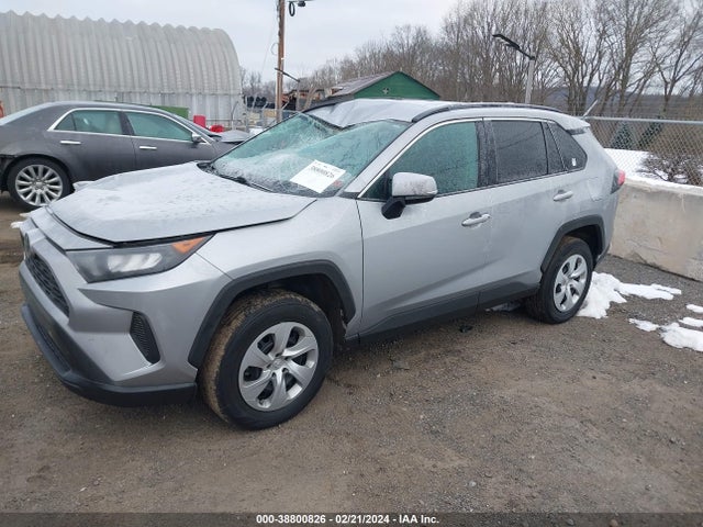Toyota RAV4 LE 2020 2T3G1RFV2LW135614 Image 2
